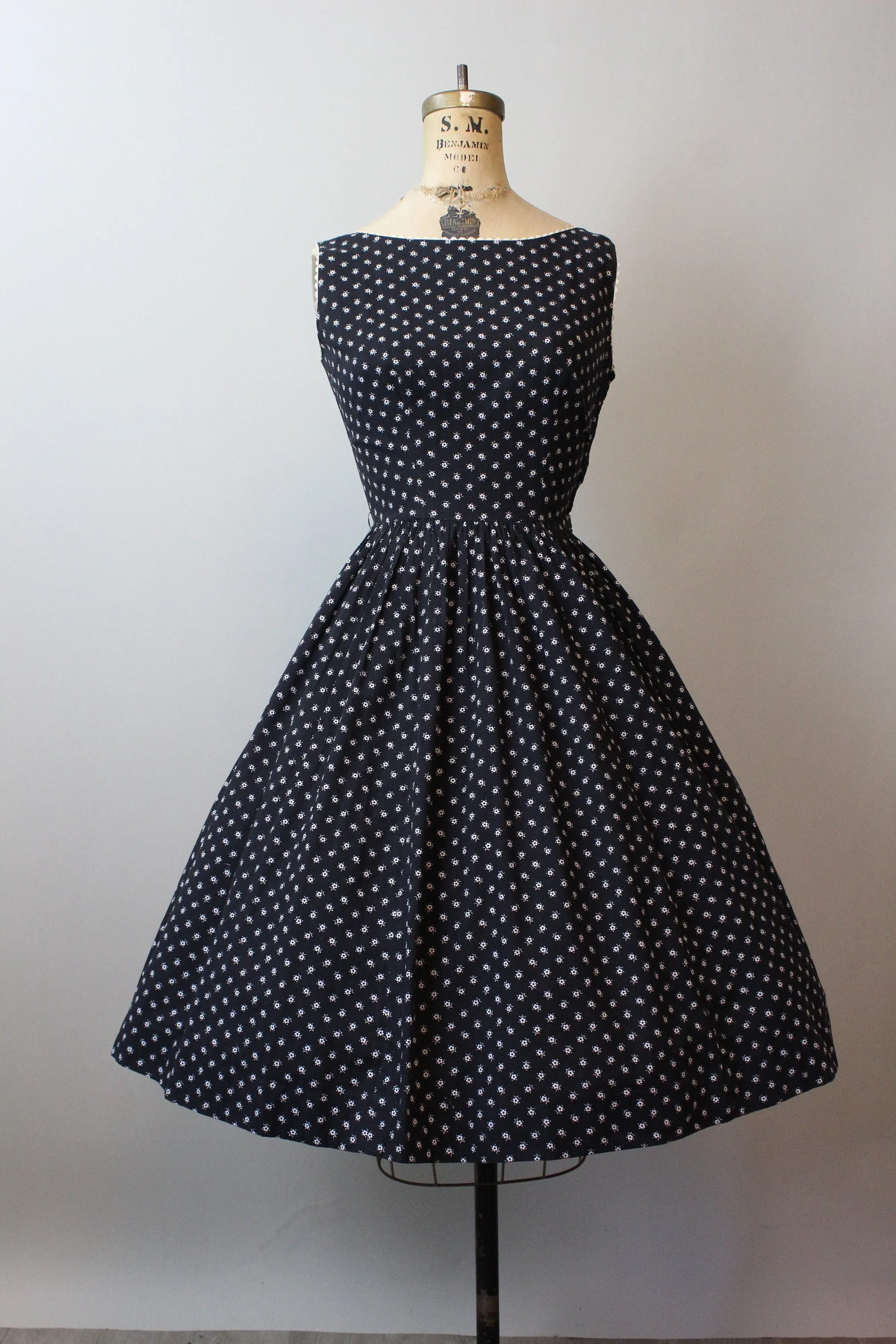 1950s 1956 LANZ cotton FLOWER print dress xs | new spring