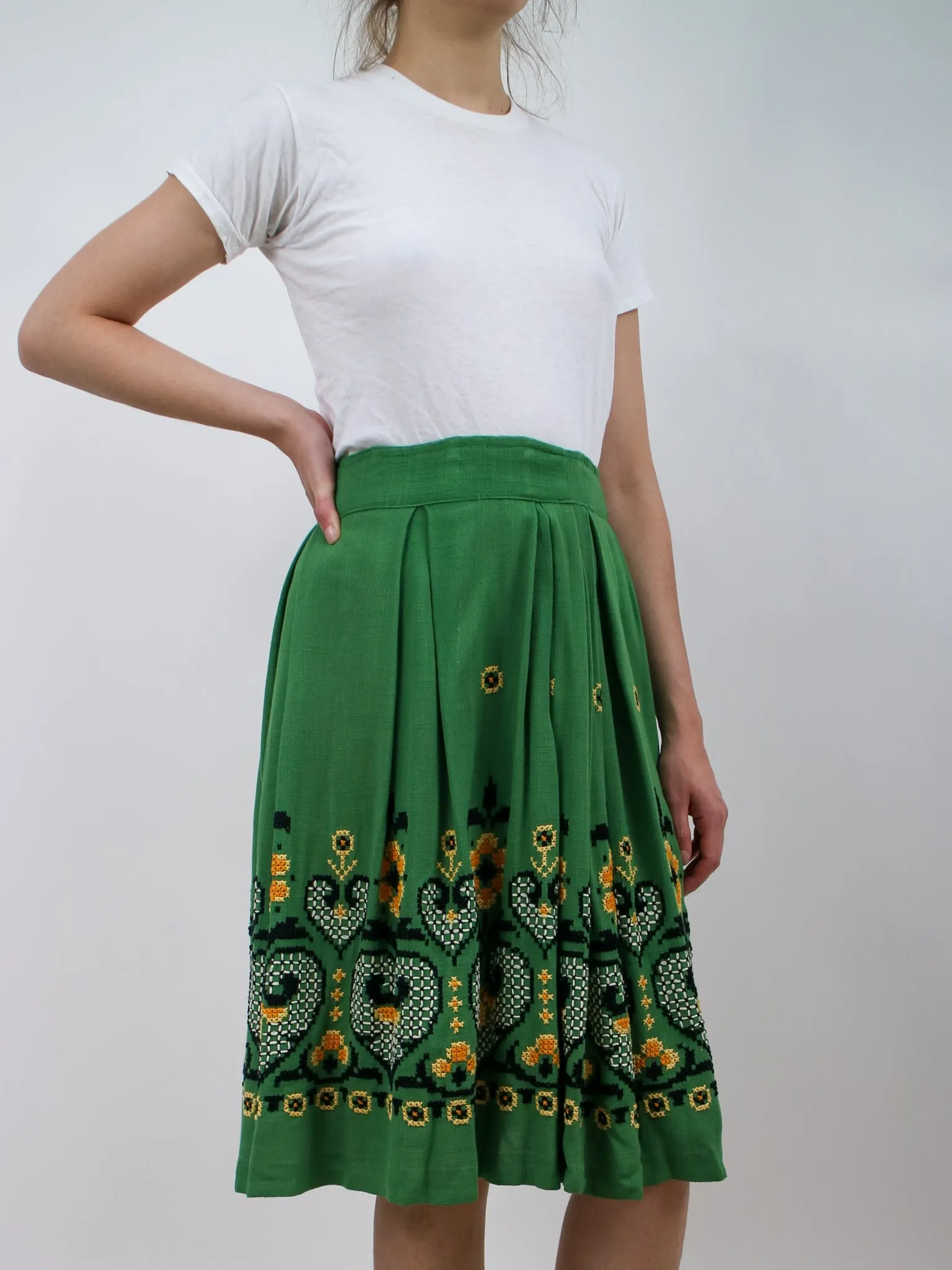 1950s Green and Yellow Floral Embroidered Fit and Flare Skirt