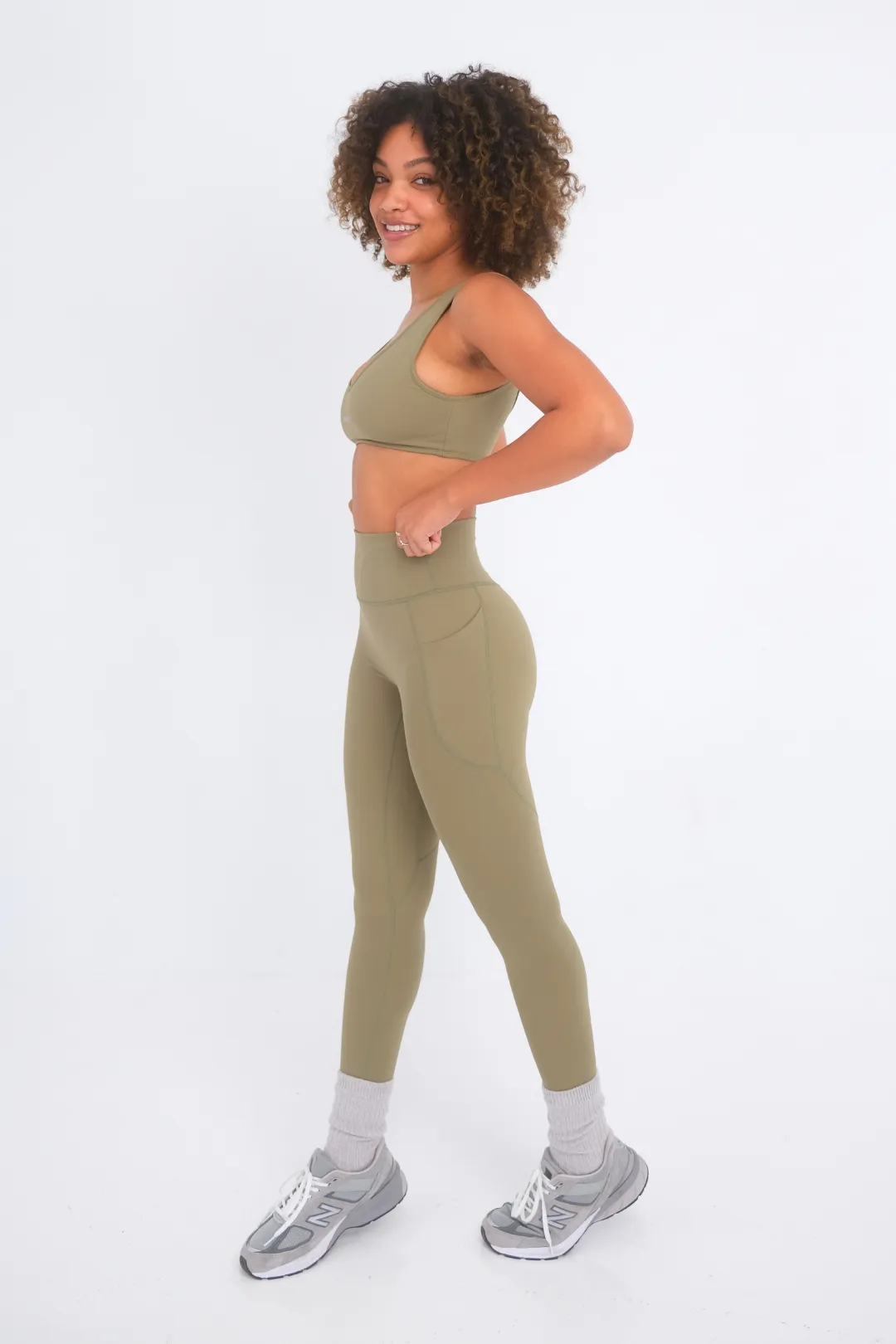 Alpine Pocket Leggings - Olive