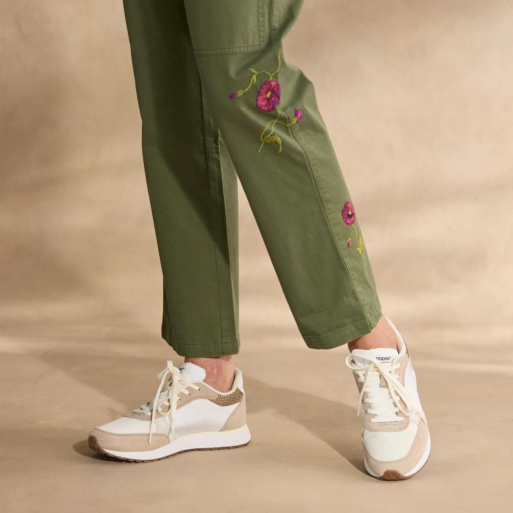 Melissa Embroidered Pants