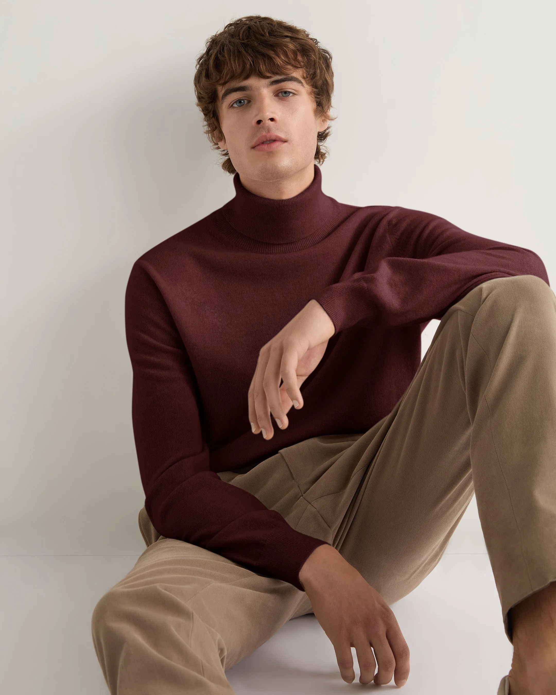 Men's Trafalgar Turtle Neck Cashmere Sweater Claret Red