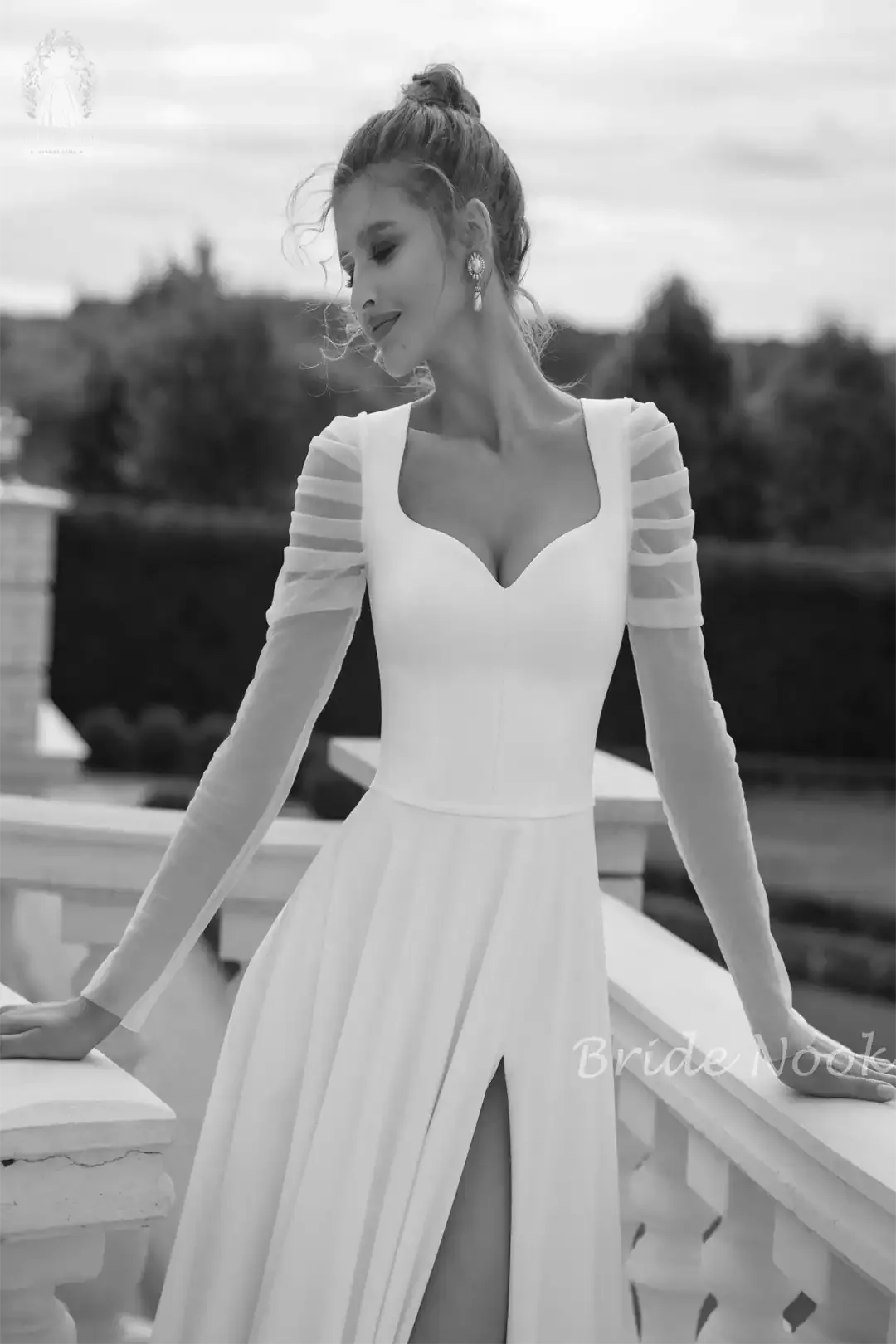 Sweetheart Neck Simple Wedding Dress With Side Open Slit