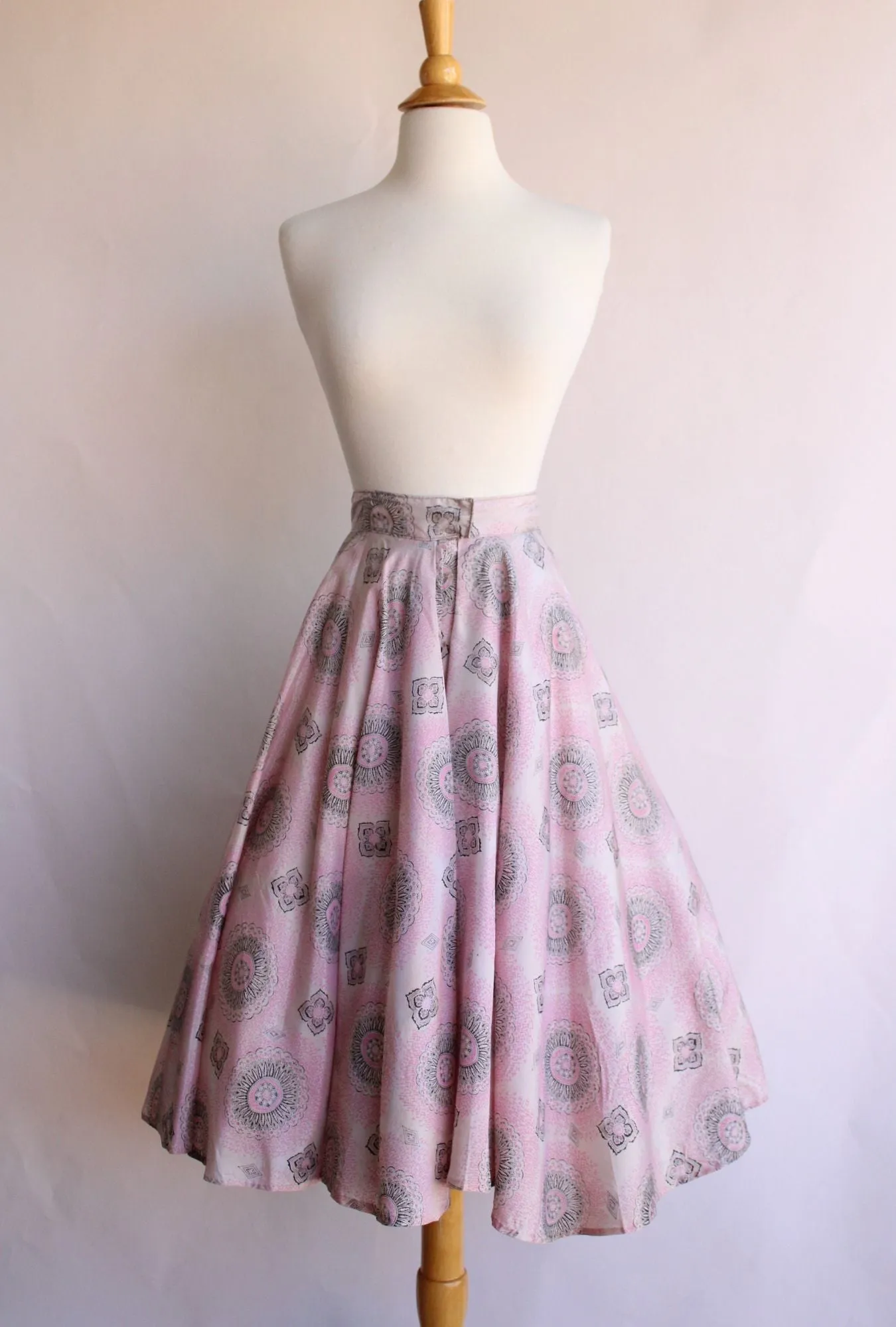 Vintage 1950s Pink and Black Full Circle Skirt