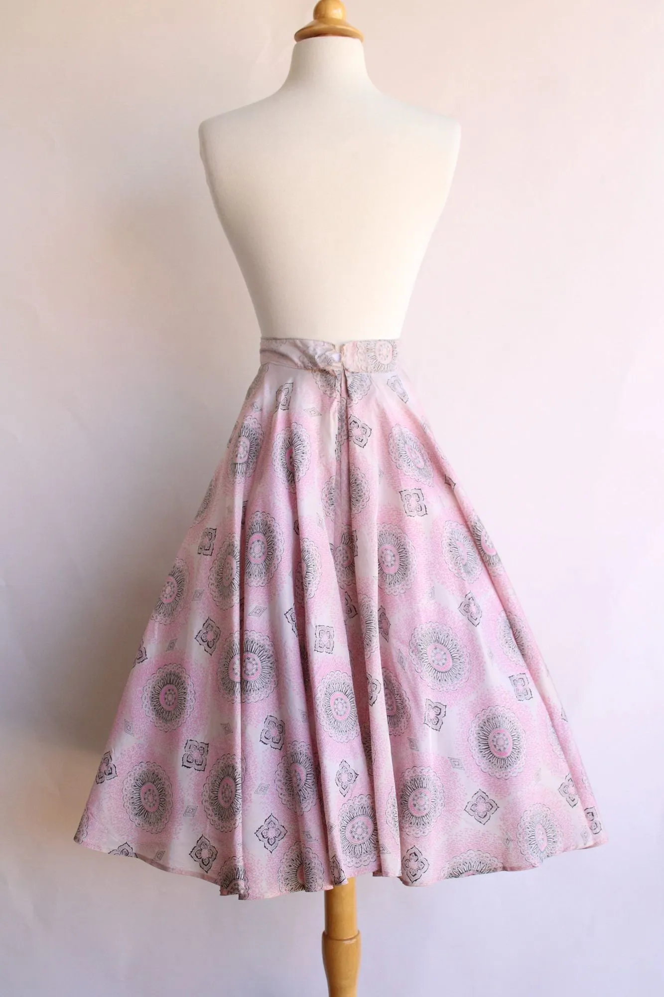 Vintage 1950s Pink and Black Full Circle Skirt